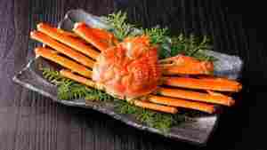 WHOLE ROUND OF SNOW CRAB
