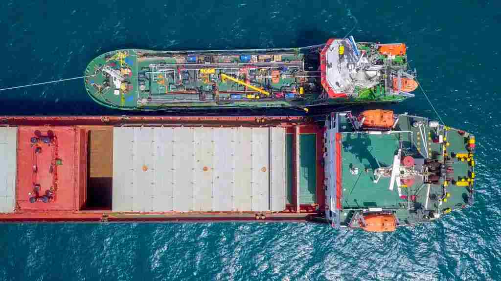 Refueling,At,Sea,-,Small,Oil,Products,Ship,Fuelling,A
